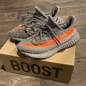 Youth size 5 Yeezys (Authentic)